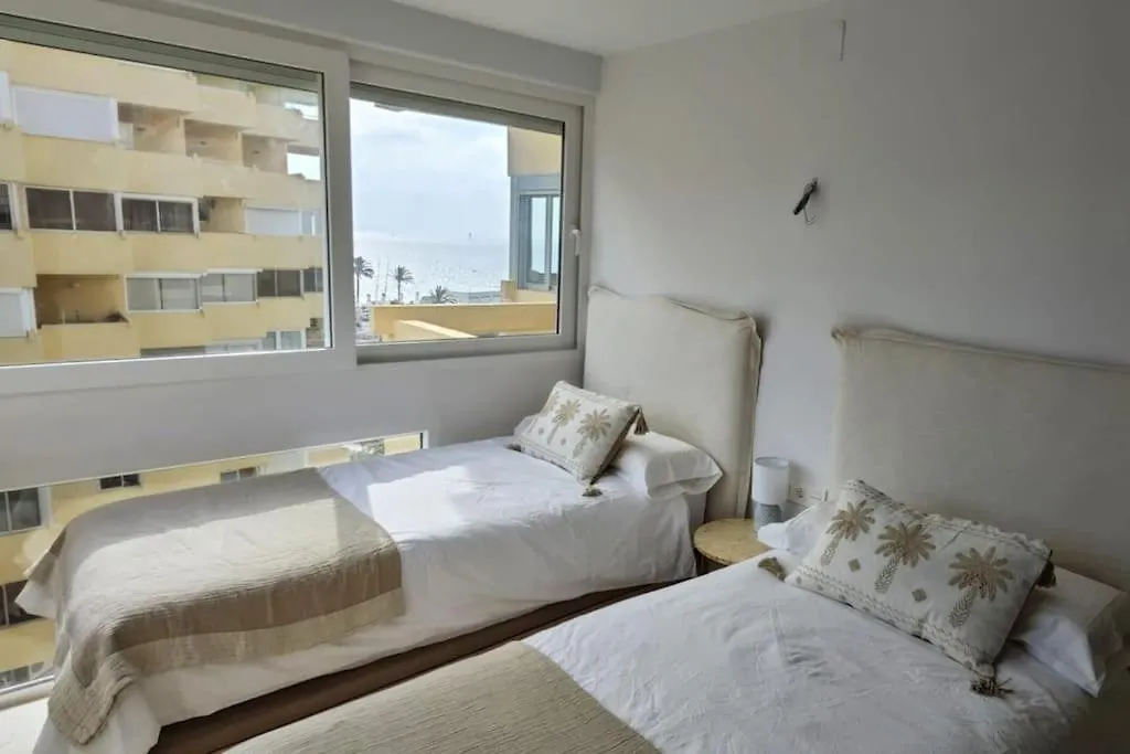 Piso Reformado Frente Al Mar. Apartment Marbella